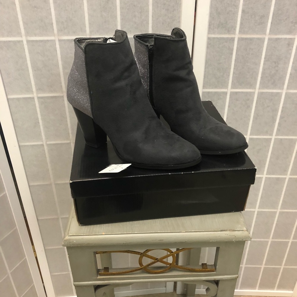 Booties Woman Booties black gay Size 7.5